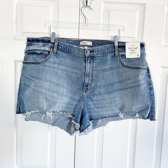Abercrombie & Fitch Pants - ($10) Abercrombie & Fitch The Cutoff Short High Rise Curve Love